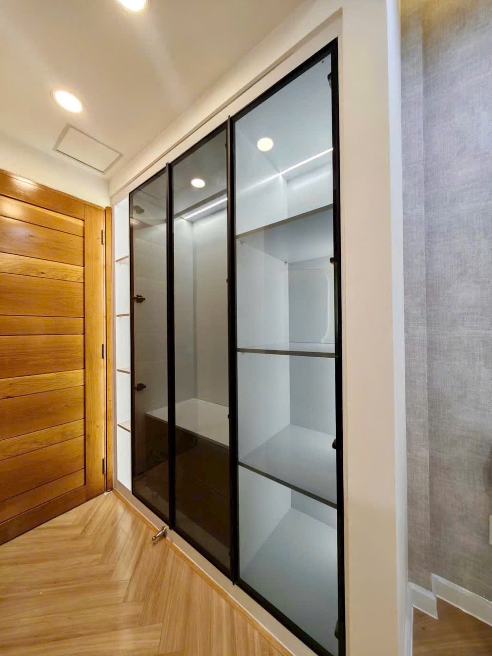 Nhà mới 3 tầng, Vuông, 32m2 – Phan Xích Long PN - Ảnh 3